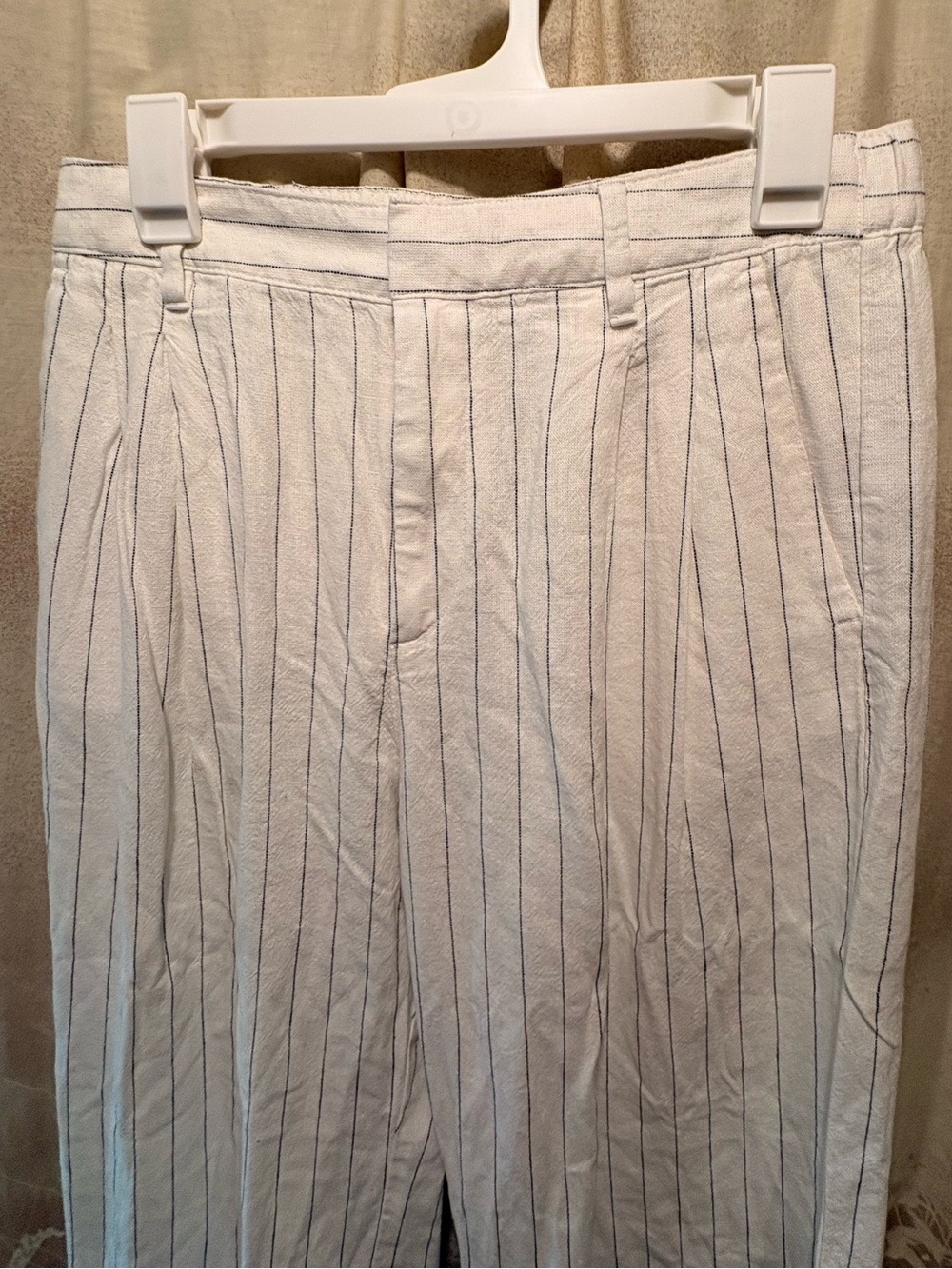 GAP White Pinstriped Women's Trousers